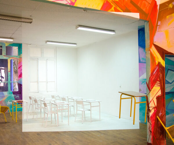 anamorphose remy uno et heng. Carré blanc dans salle de classe