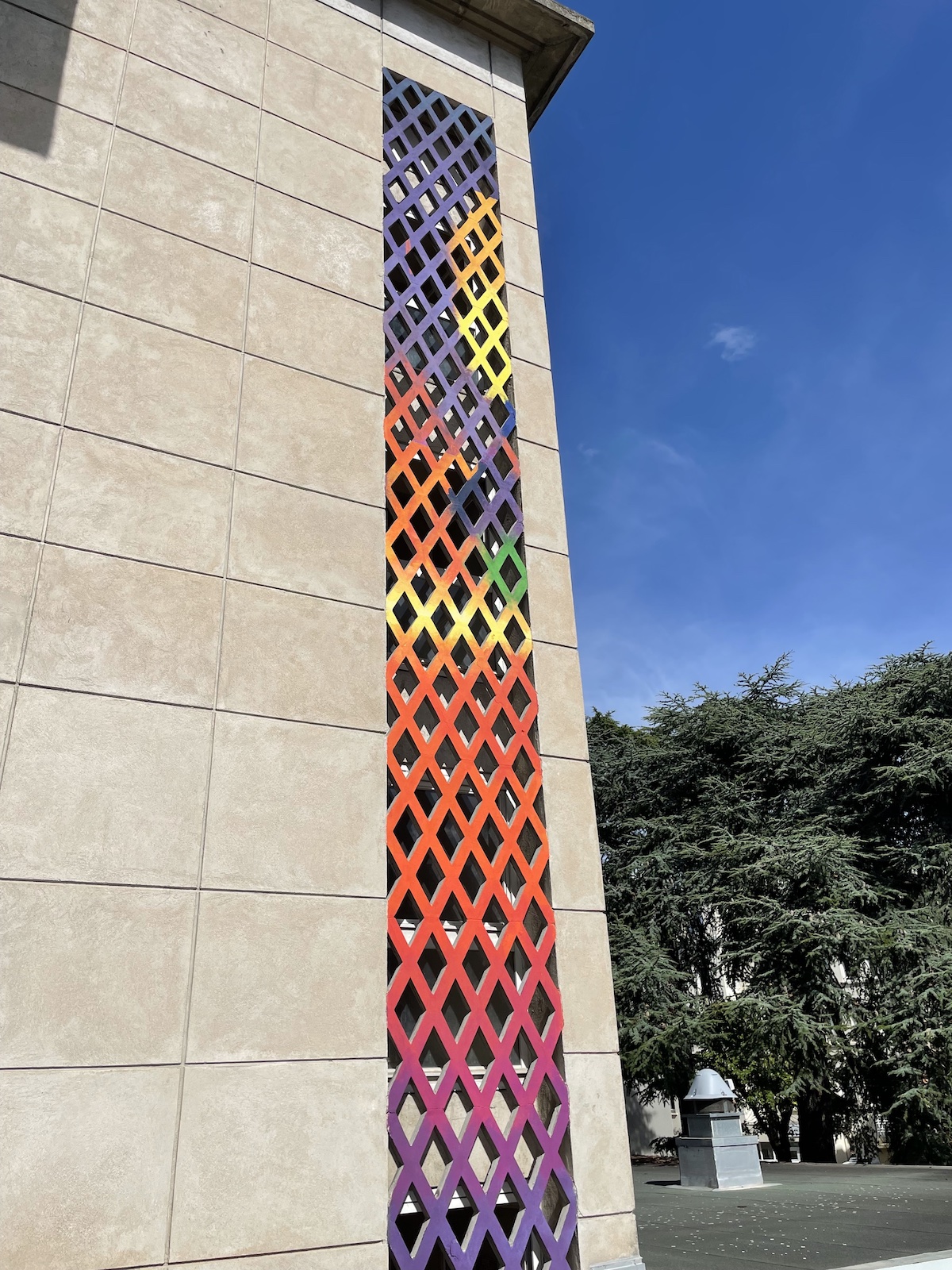 Detail fresque Heng festival street art Valence