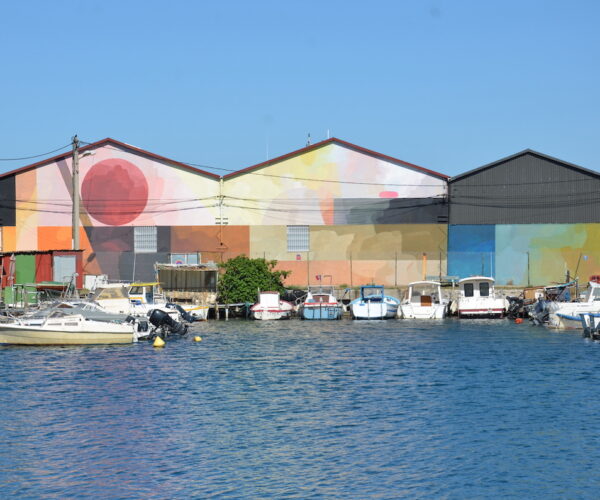 Mur de Nelio pendant le festival Les Nouveaux Ateliers 2022